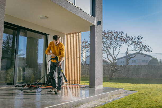 Best Animal Enclosure Cleaning  in Southgate, FL